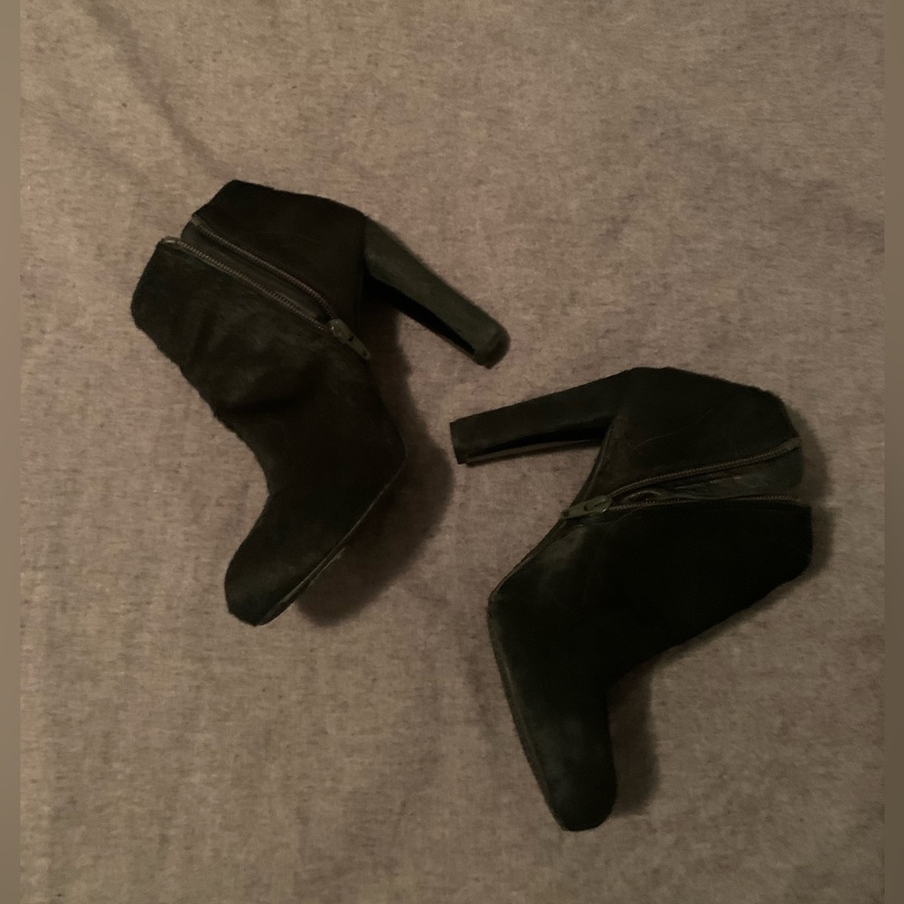 Black Cowhide Stuart Weitzman Booties - image 4